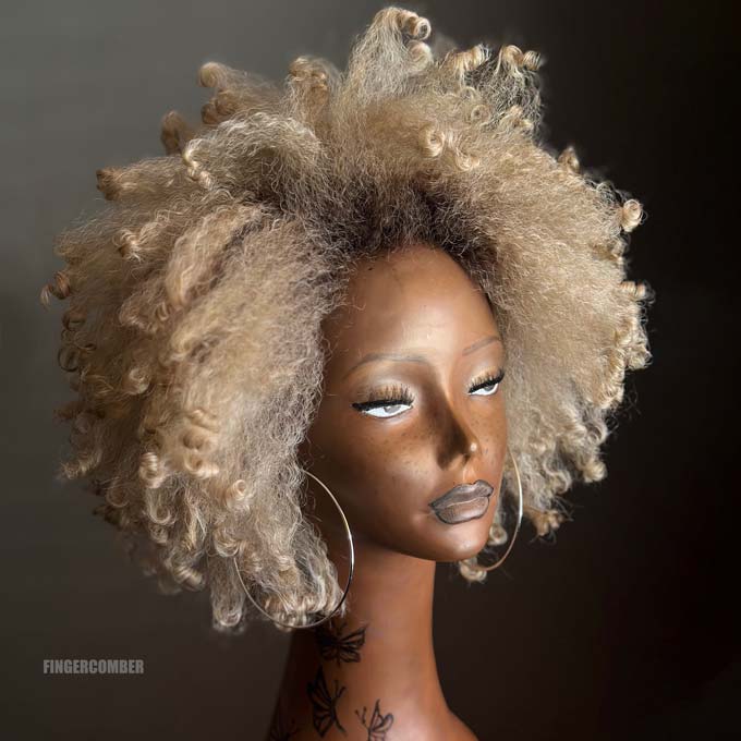 The FRINGEcomber Fro Styling Unit-Honey Colada image 1