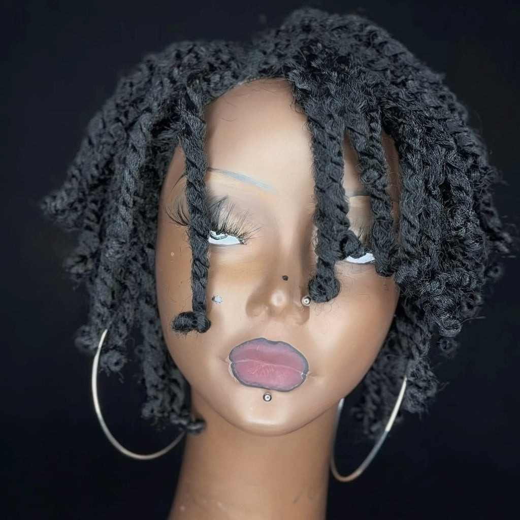 The FINGERCOMBER TWIST-OUT styling unit